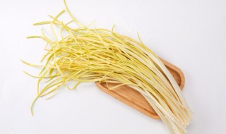 韭黄炒鸡肠的做法（韭黄炒鸡肠的做法窍门）