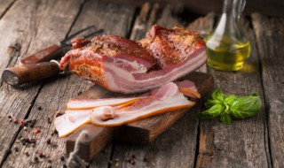 尖椒炒腊肉怎么做 尖椒炒腊肉怎么做的