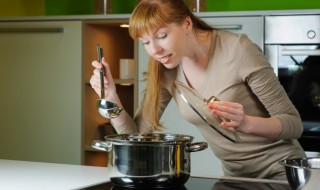 汤底保鲜技巧 汤底怎么样才鲜