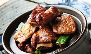 红烧排骨豆腐果怎么做（红烧排骨豆果美食）
