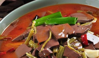 酸菜烧鸭血的做法 东北酸菜烧鸭血的做法