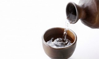 正确喝白酒技巧 正确喝白酒技巧视频