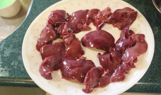 鸡肝土豆泥教程（鸡肝和土豆泥放一起可以给宝宝吃吗）