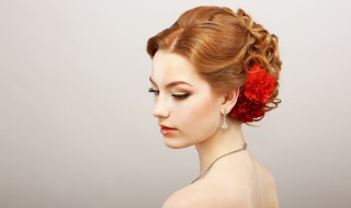 新娘盘发简单方法（新娘盘发简单方法视频）