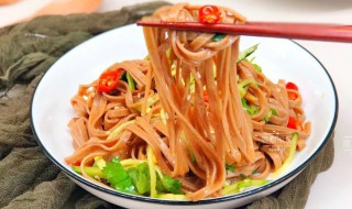 纯荞麦面条制作方法 纯荞麦面条制作方法窍门