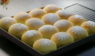 奶油霜小餐包怎么做 奶油霜小餐包怎么做好吃
