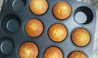 蜂蜜柠檬蛋糕（蜂蜜柠檬蛋糕的做法窍门）