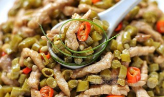 酸辣肉末豇豆（肉末酸豇豆怎么炒着好吃）