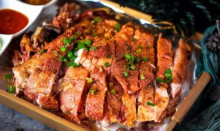 孜然烤羊腿（孜然烤羊腿图片）
