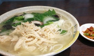 鸡丝菜面怎么做 鸡丝蔬菜面