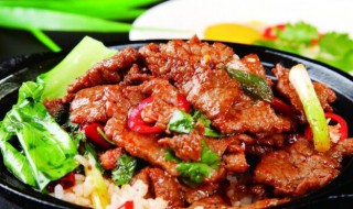 葱头牛肉煲饭怎么做（葱头牛肉煲饭怎么做的）