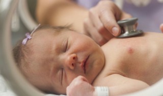 新生儿可以用滑石粉吗（婴儿可以使用滑石粉吗）