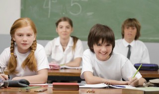 用禾组词 用和组词