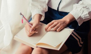 狐狸的狸组词(狐狸的狸组词语)