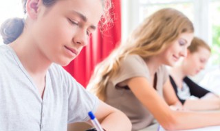 隆重的隆组词（隆重的隆组词和拼音）