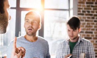 机器人用英语怎么说 一个机器人用英语怎么说