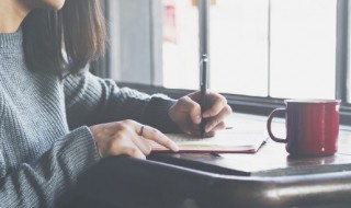 快乐英语怎么写(生日快乐英语怎么写)