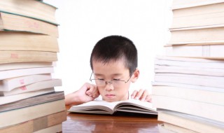 变动不居是什么意思（变动不居生生不已意思）