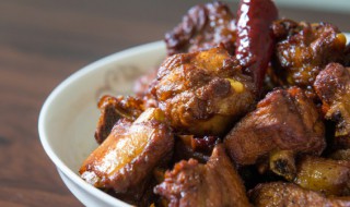 炒排骨怎么炒 红萝卜炒排骨怎么炒