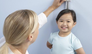 小孩晚上磨牙是什么原因引起的 小孩晚上磨牙是什么原因引起的如何治疗