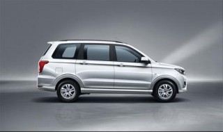 五菱宏光s钥匙怎么拆换电池（五菱宏光s钥匙怎么拆换电池）