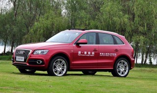 奥迪q5N雨刮怎么喷水（奥迪q5雨刮器怎么喷水）