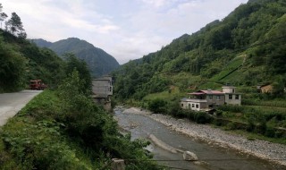 纬度108.862675在什么位置（经度106纬度38）