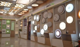 灯饰店第一次怎么进货（灯具灯饰进货）