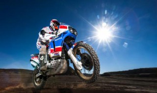 摩托车直线行驶怎么掌握平衡 摩托车直线行驶怎么掌握平衡方向