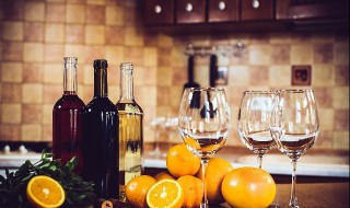 喝过白酒又喝啤酒好吗(喝过白酒又喝啤酒好吗)