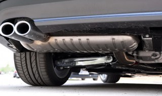 福克斯两厢刹车灯在哪里 福克斯两厢刹车灯在哪里换