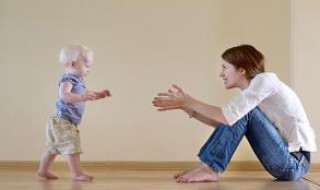 小孩怎么把声音变成大人的声音（大人声音转换成小孩声音）