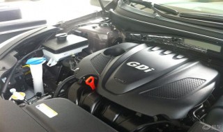 更换汽车冷却液需要注意什么（更换汽车冷却液需要注意什么问题）