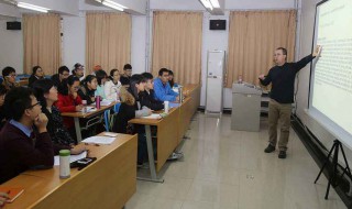 如何进行文学评论 如何进行文学评论工作