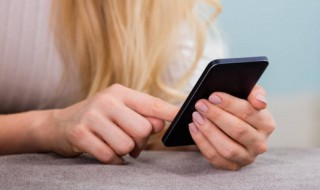 qq群有考勤统计功能吗(qq群有考勤统计功能吗位置)