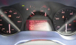 依维柯机油灯闪清除法（17依维柯机油灯闪清除法）