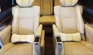 奔驰商务车中间座椅怎么旋转（奔驰商务车中间座椅怎么旋转的）