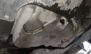 比亚迪s7油底壳拆卸 比亚迪s7油底壳拆卸视频