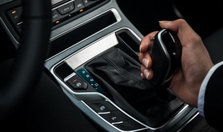 有了自动驻车还需要电子手刹吗?（有了自动驻车还需要电子手刹吗）