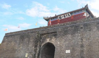 山海关哪里有能在金属上刻字的(山海关附近有铁艺加工厂吗)