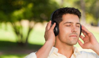 弹簧的长裙蓬松的头发歌词完整 像弹簧一样的头发