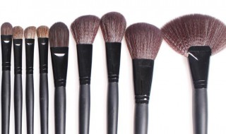 怎么做化妆刷子（化妆的刷子怎么做）