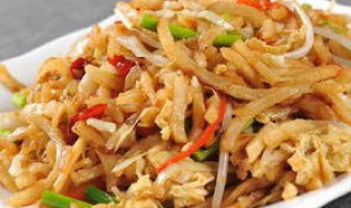 炒饼丝的家常做法（炒饼丝的家常做法大全视频）