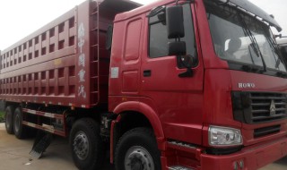 重汽豪沃电瓶开关怎么开（重汽豪沃电瓶开关图解）