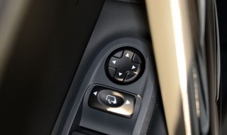 标志508电动后视镜关闭功能（标致508电动后视镜动不了）