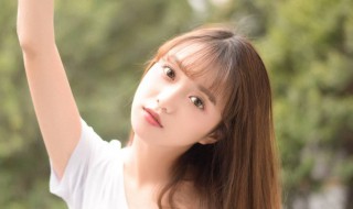 黄皮适合白色衣服吗 黄皮适合白色衣服吗图片