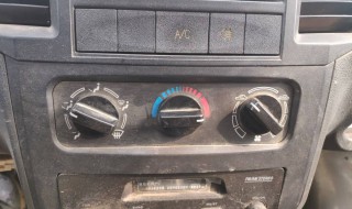 五菱之光暖空调漏水是怎么回事?（五菱之光暖空调漏水是怎么回事视频）