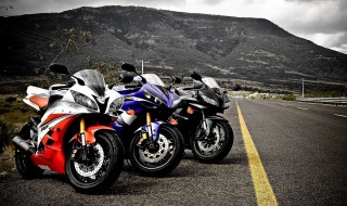 摩托车冷车启动加油门就熄火 冷车油门加不起来热车就没事