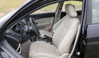 13年奔腾B50手扶箱怎么拆（13年奔腾b50手扶箱怎么拆）