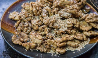 核桃仁是不是桃仁 核桃仁是不是桃仁做的